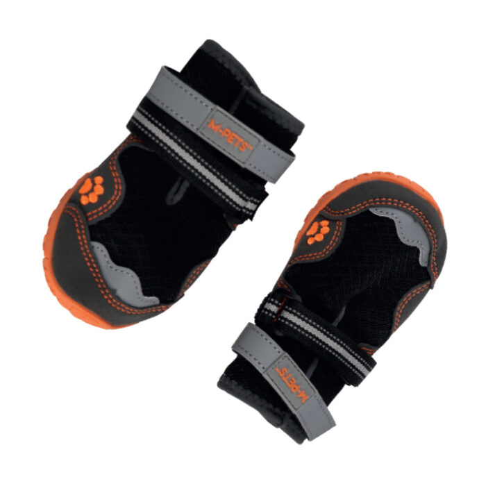 mpets-web_0154_hiking-dog-shoes2